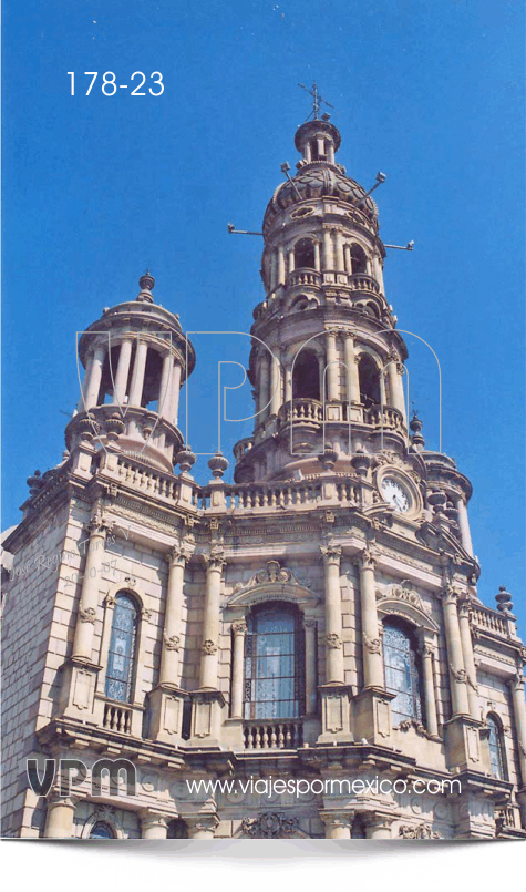 Otra vista de la Iglesia de San Antonio en el barrio de San Antonio de Aguascalientes, Ags. México