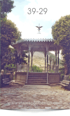 Lugar de descanso junto al Kiosko en el Jardín de Real de Catorce, S.L.P. México