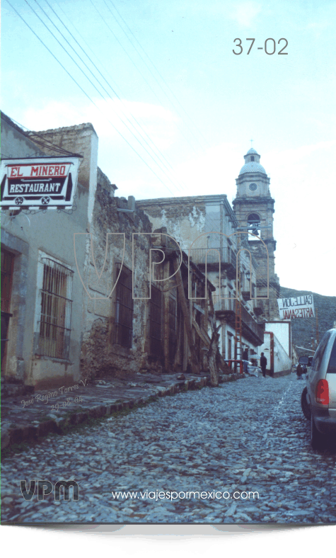 Otra vista de la calle principal de Real de Catorce, S.L.P. México