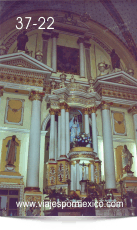 Altar principal en el interior de la Parroquia Purísima Concepción de Real de Catorce, S.L.P. México