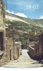 Otra vista del callejón donde se ubica el Palenque en Real de Catorce, S.L.P. México