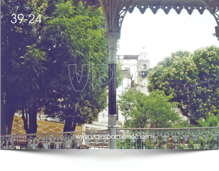 Foto tomada desde el Kiosko del Jardín de Real de Catorce, S.L.P. México