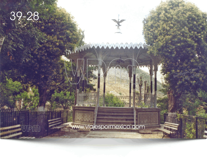 Kiosko en el Jardín de Real de Catorce, S.L.P. México
