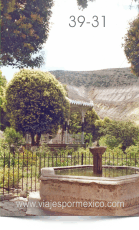 Fuente y Kiosko en el Jardín de Real de Catorce, S.L.P. México