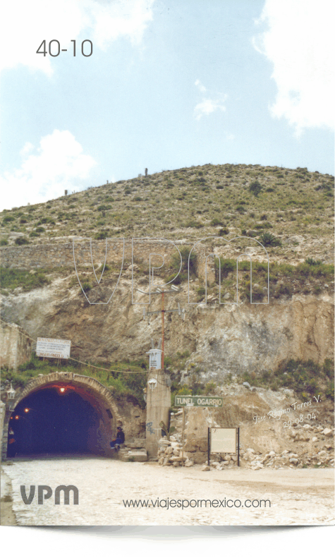 Túnel de Ogarrio en la entrada al pueblo de Real de Catorce, S.L.P. México